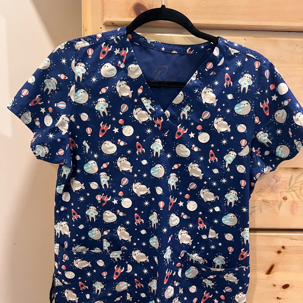 Sloth Space-Themed Scrub Top - Navy Small